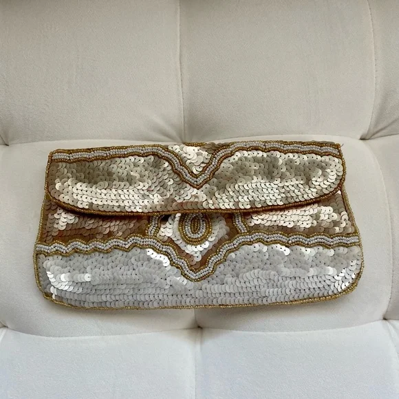 ✨Iridescent Sequin Clutch - Picture 1 of 5